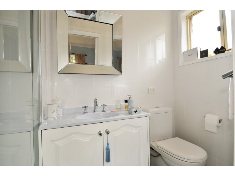 6 Devonshire Road, Robertson NSW 2577