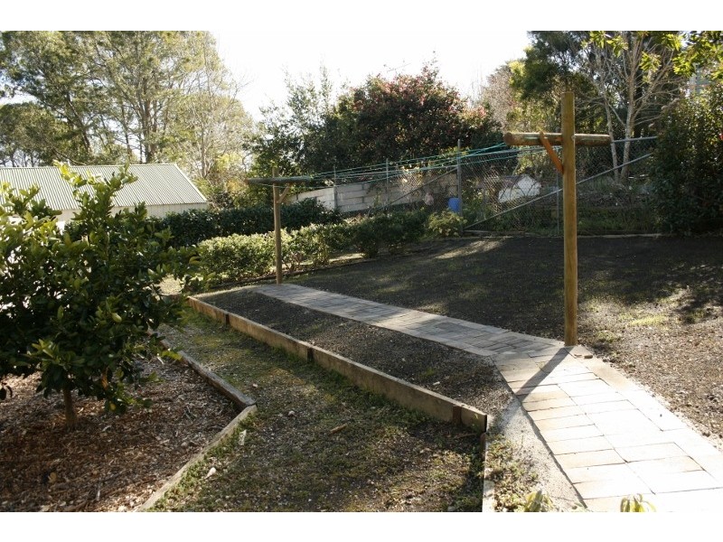 11 Ross Street, Bundanoon NSW 2578