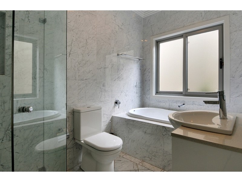 21 Pheasant Point Drive, Kiama NSW 2533