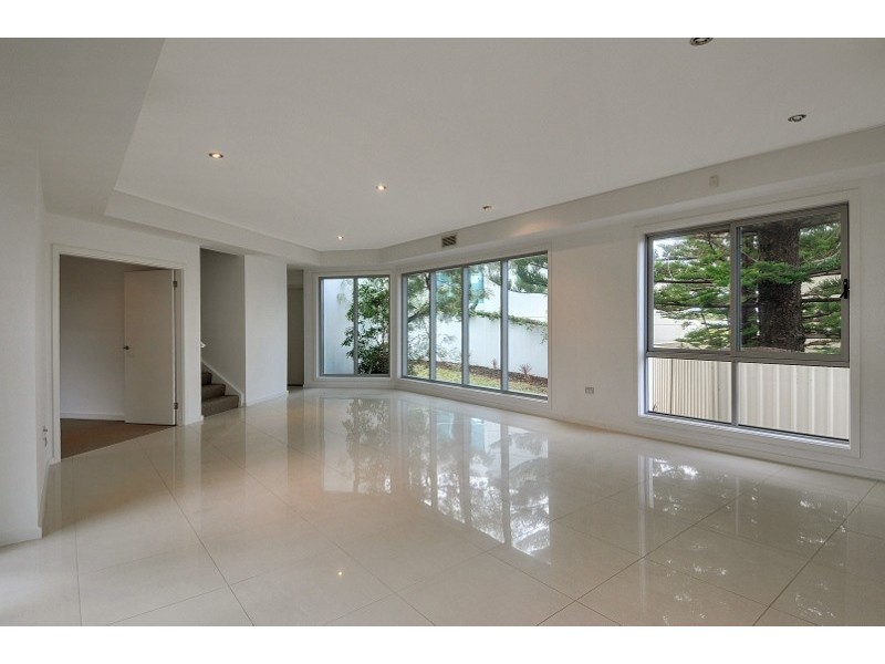 21 Pheasant Point Drive, Kiama NSW 2533