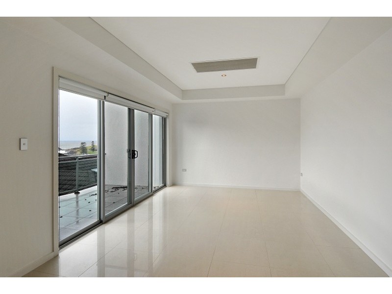 21 Pheasant Point Drive, Kiama NSW 2533