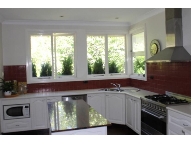 86 Osborne Road, Burradoo NSW 2576