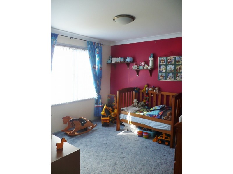 56 North Street, Robertson NSW 2577