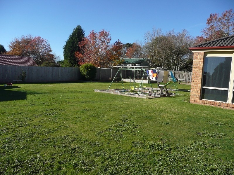 56 North Street, Robertson NSW 2577