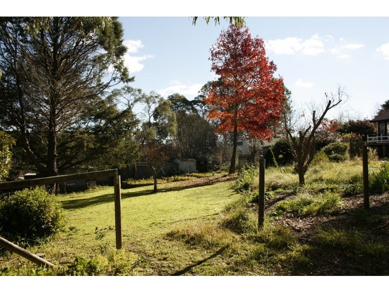 13 Ross Street, Bundanoon NSW 2578