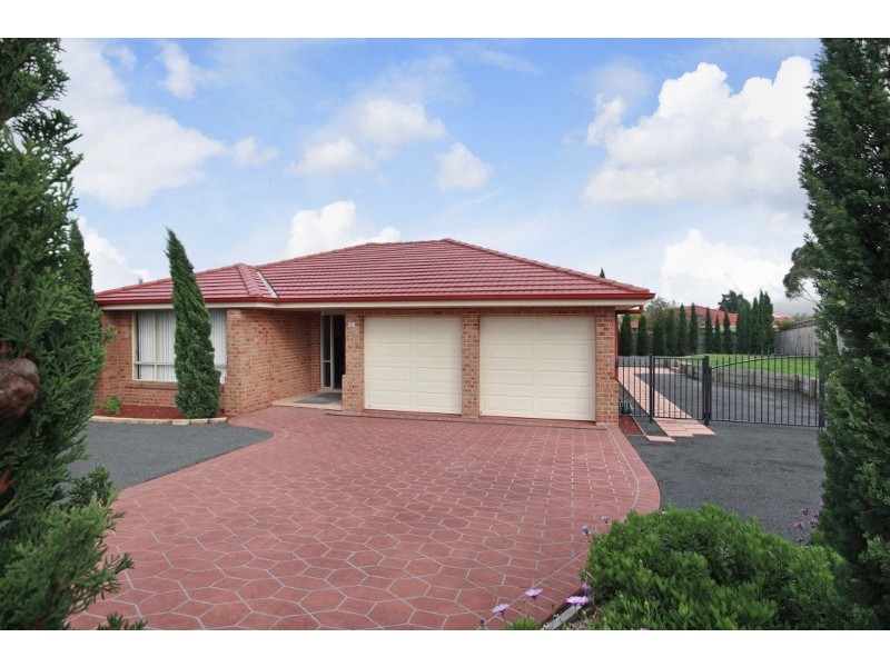 24 Caley Street, Bowral NSW 2576