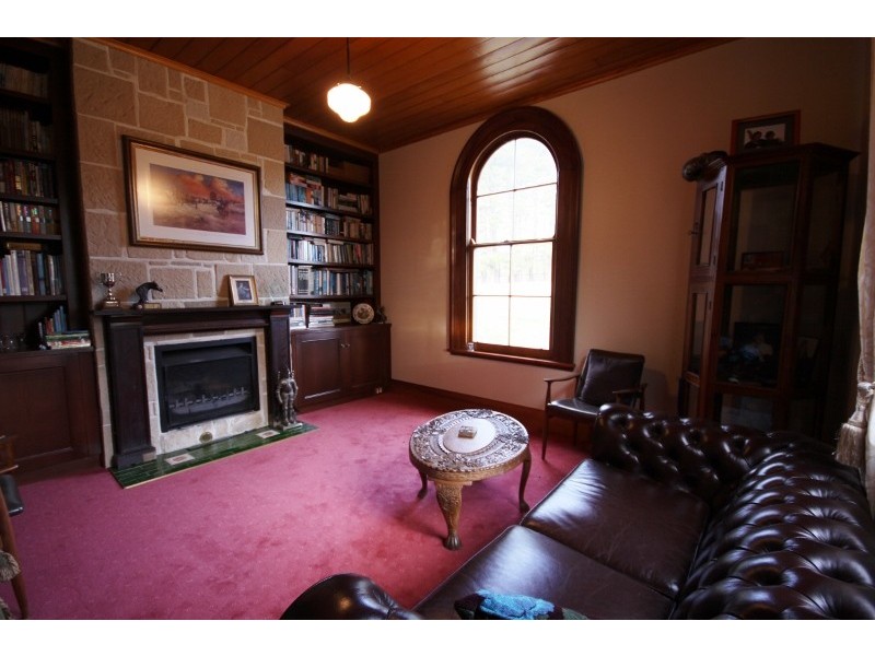 12 Huon Street, Tallong NSW 2579