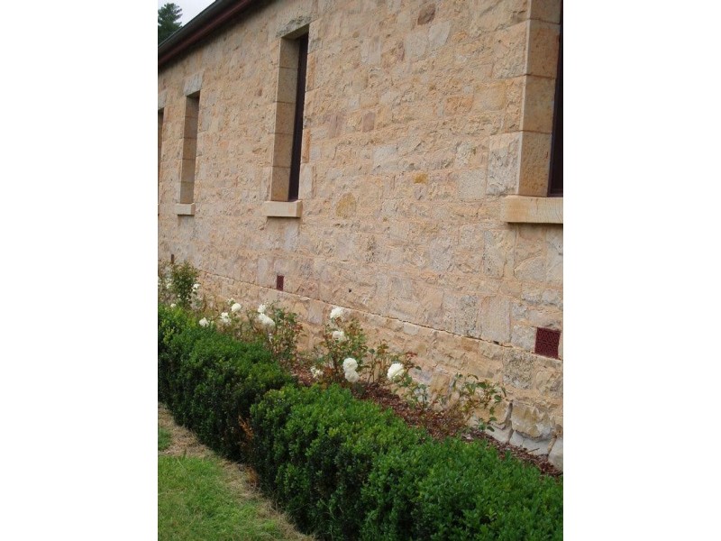 12 Huon Street, Tallong NSW 2579