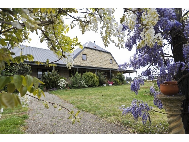 35 Hawkshill Road, Canyonleigh NSW 2577
