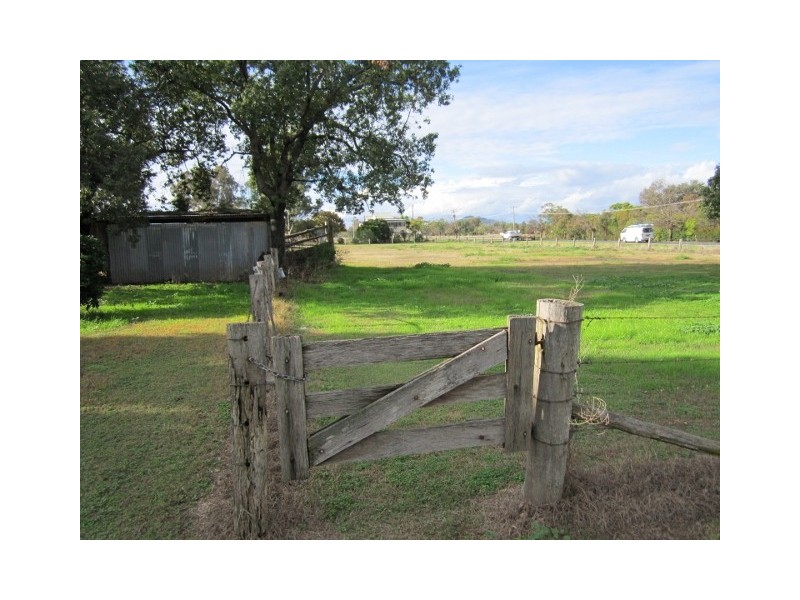 33-43 Breeza St, Carroll NSW 2340