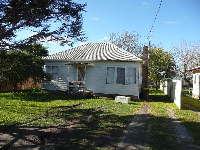 11 Melbourne Street, New Berrima NSW 2577