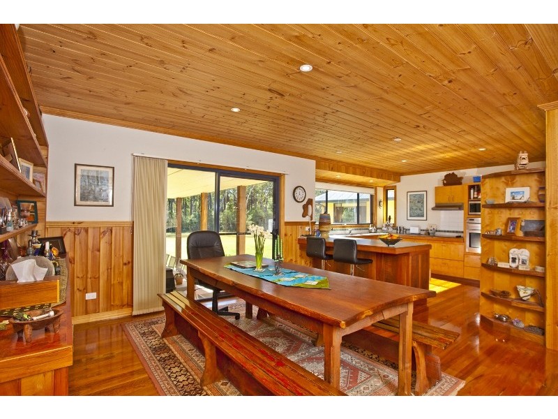 15 Oakendale Road, Glen Oak NSW 2320