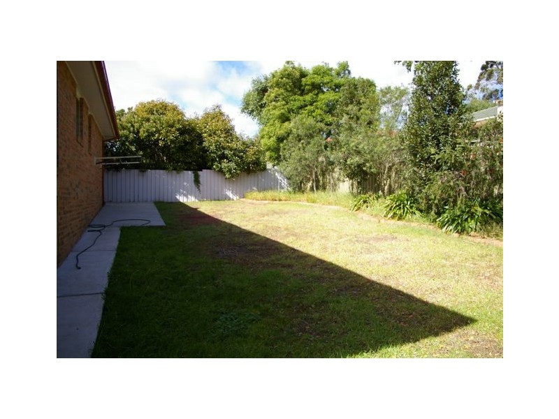 6 Dengate Crescent, Moss Vale NSW 2577
