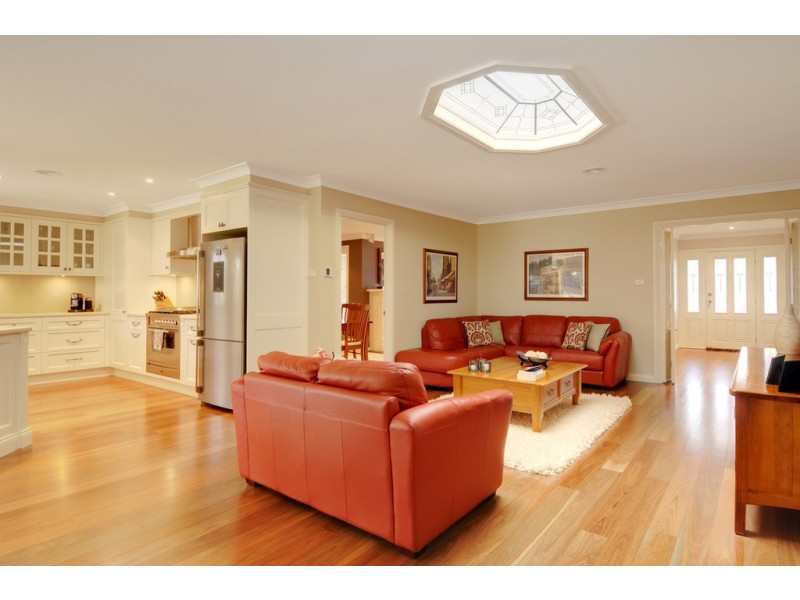 7 Young Road, Moss Vale NSW 2577