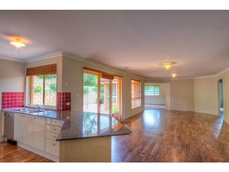 12 Innes Road, Moss Vale NSW 2577