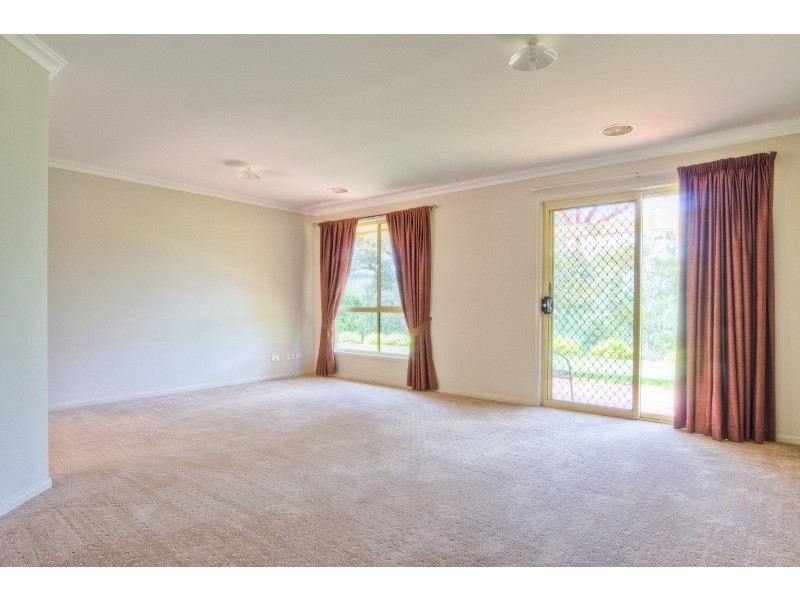 12 Innes Road, Moss Vale NSW 2577