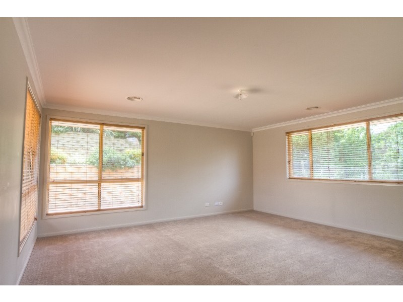 12 Innes Road, Moss Vale NSW 2577