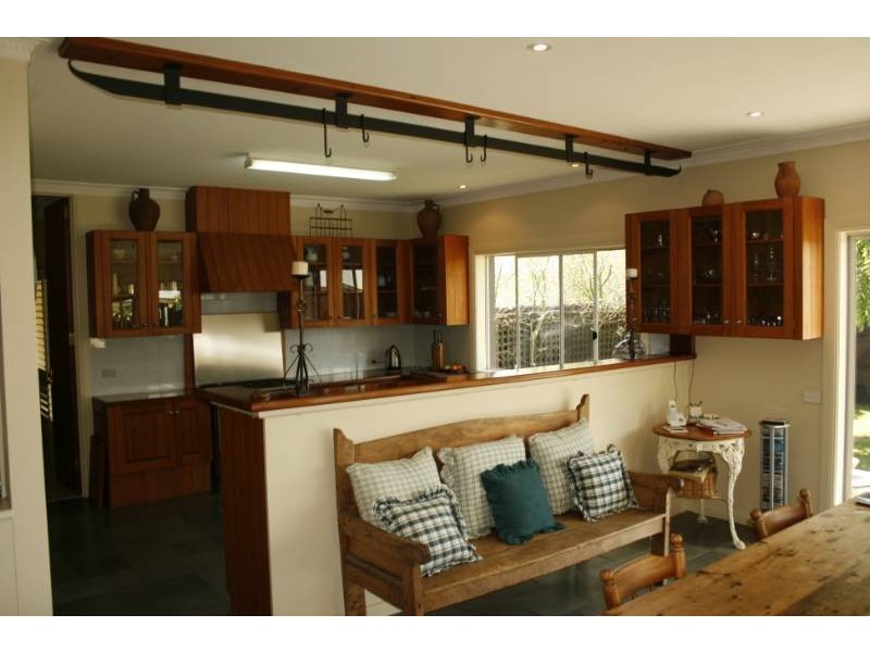 6 Larkin Close, Bundanoon NSW 2578