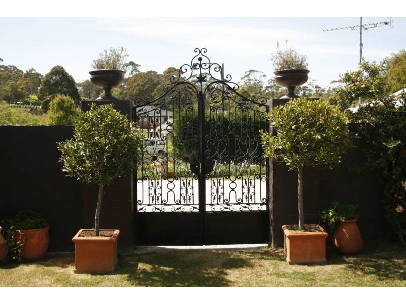 6 Larkin Close, Bundanoon NSW 2578