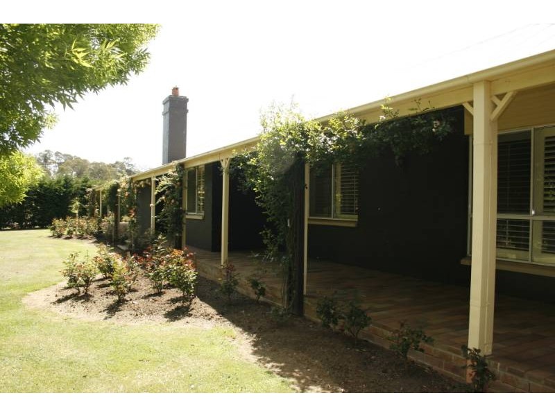 6 Larkin Close, Bundanoon NSW 2578