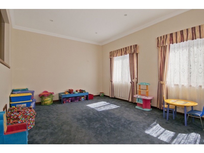 5 Robinia Drive, Bowral NSW 2576