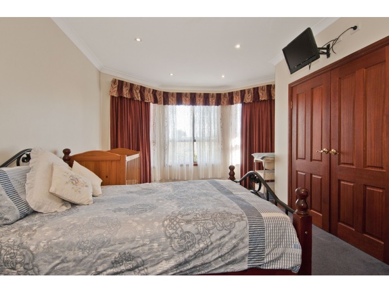 5 Robinia Drive, Bowral NSW 2576