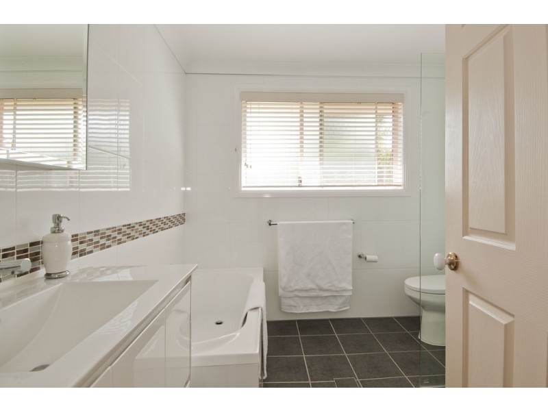 28 Highland Drive, Bowral NSW 2576