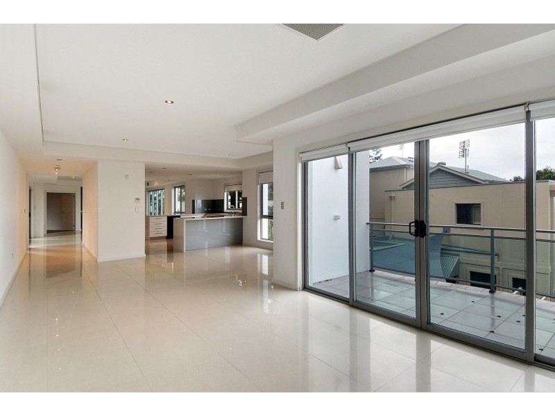 21 Pheasant Point Drive, Kiama NSW 2533