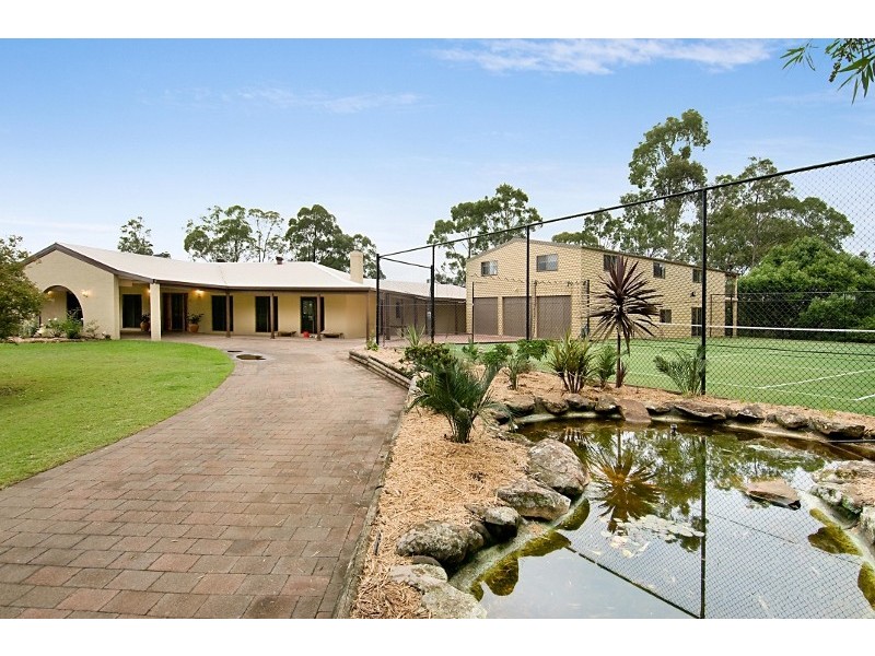 3 Giles Road, Seaham NSW 2324