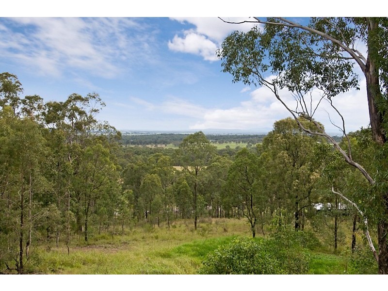 3 Giles Road, Seaham NSW 2324