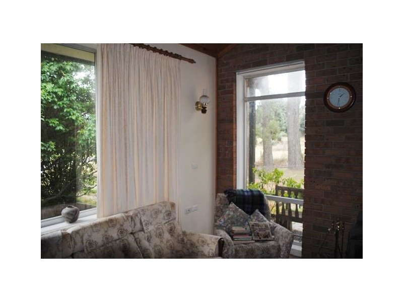 55 South Street, Robertson NSW 2577