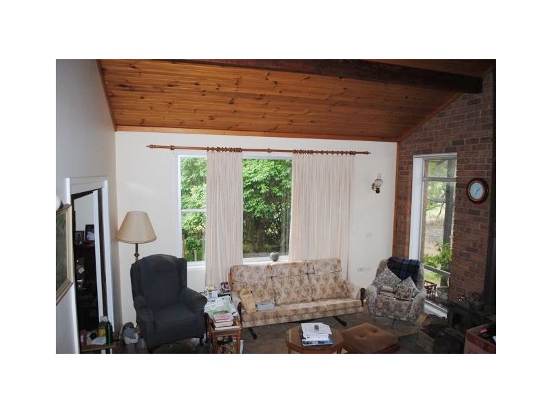 55 South Street, Robertson NSW 2577