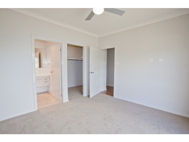 18 Hillview Avenue, Dungog NSW 2420