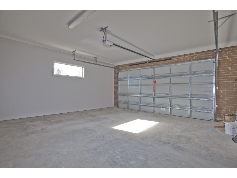 18 Hillview Avenue, Dungog NSW 2420