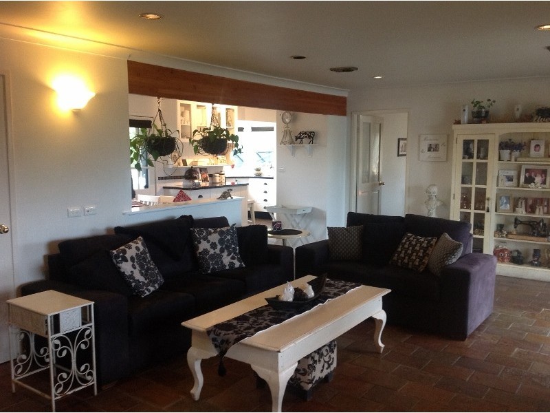 6 Hercules Close, Moss Vale NSW 2577