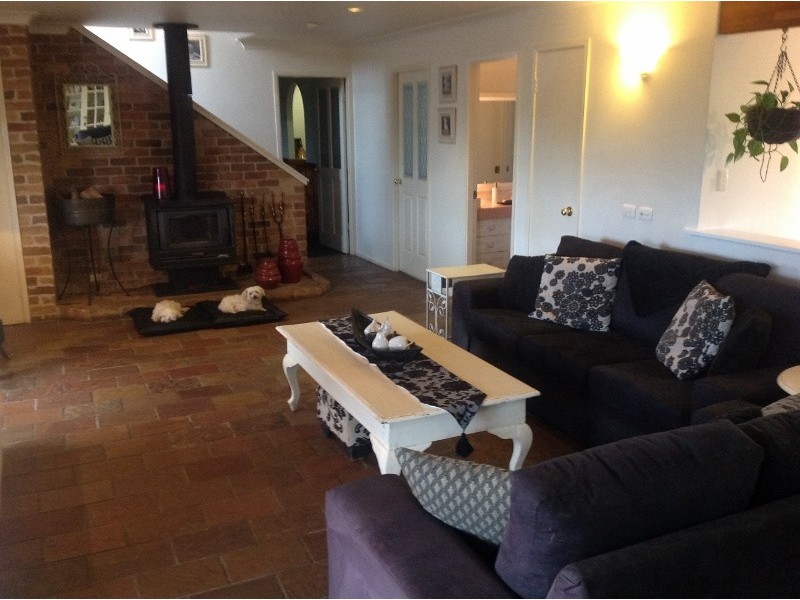 6 Hercules Close, Moss Vale NSW 2577