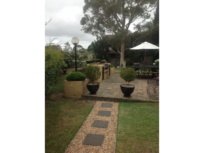 6 Hercules Close, Moss Vale NSW 2577