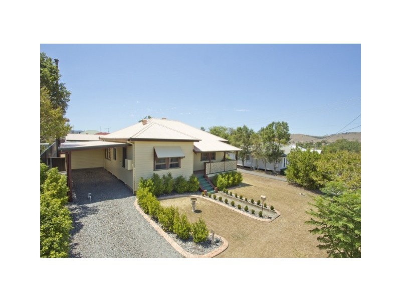69 Chapman St, Dungog NSW 2420