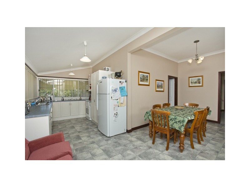 69 Chapman St, Dungog NSW 2420