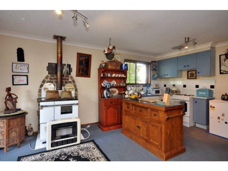 19 Hospital Road, Dungog NSW 2420