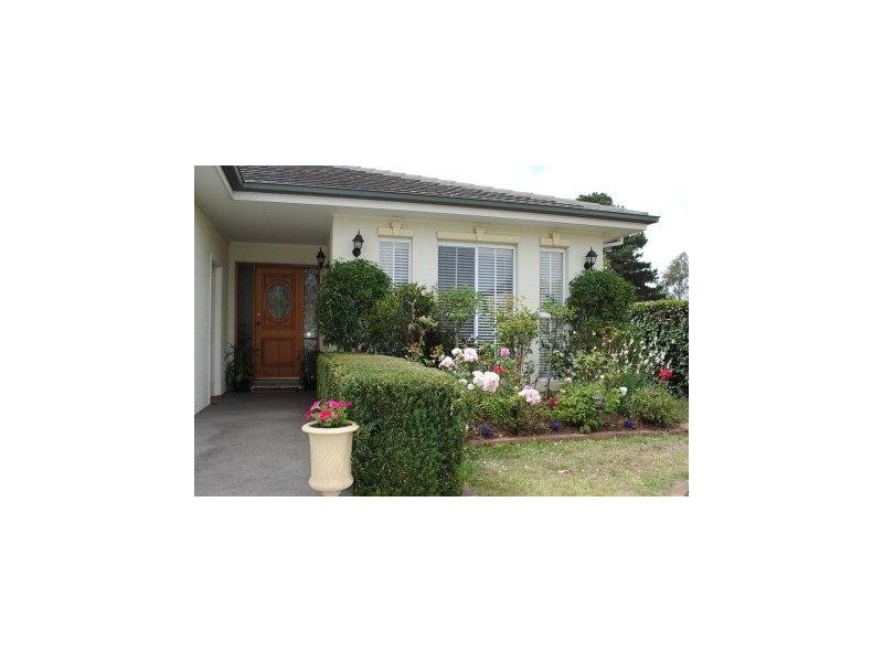 19 Stirling Drive, Bowral NSW 2576