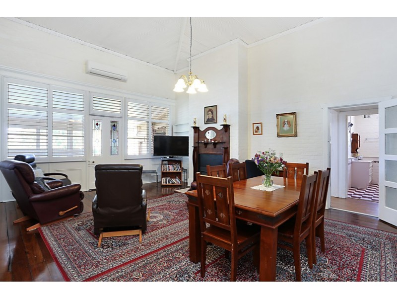 2 Chapman Street, Dungog NSW 2420