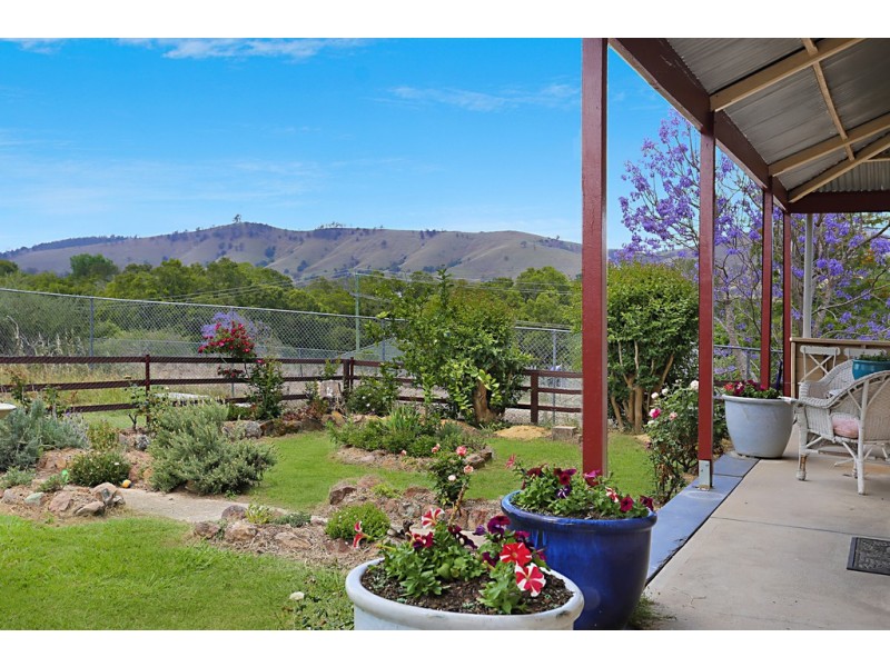 2 Chapman Street, Dungog NSW 2420