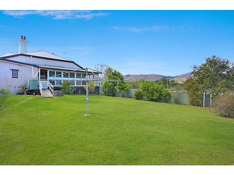 2 Chapman Street, Dungog NSW 2420