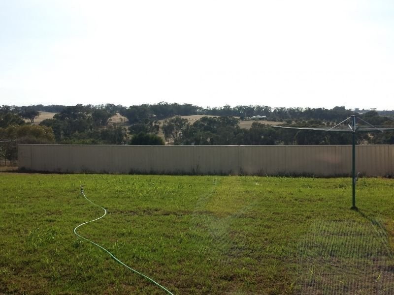 76 Hills Street, Young NSW 2594