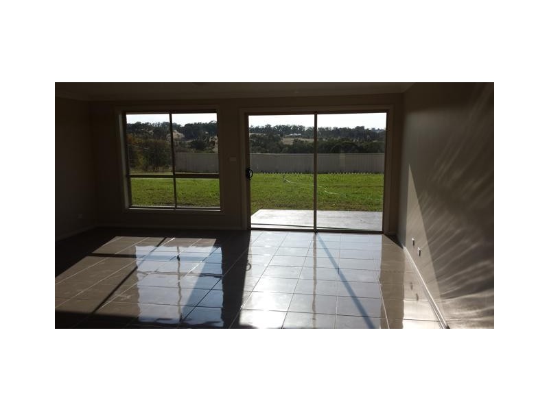 76 Hill Street, Young NSW 2594