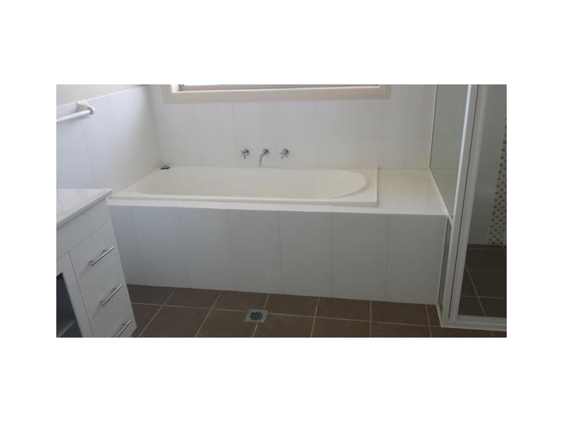 76 Hill Street, Young NSW 2594