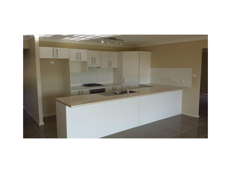 76 Hill Street, Young NSW 2594