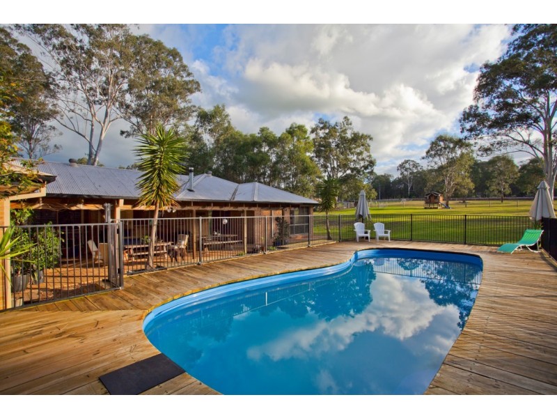 15 South Esk Drive, Seaham NSW 2324