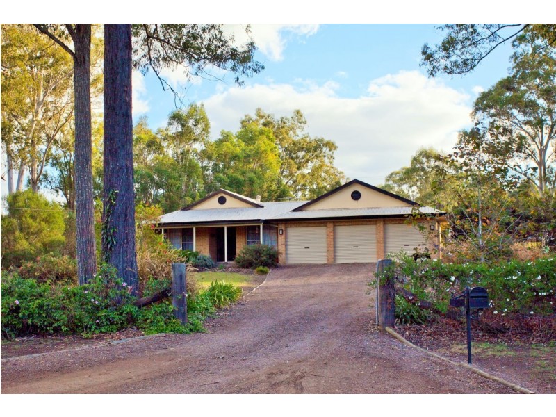 15 South Esk Drive, Seaham NSW 2324
